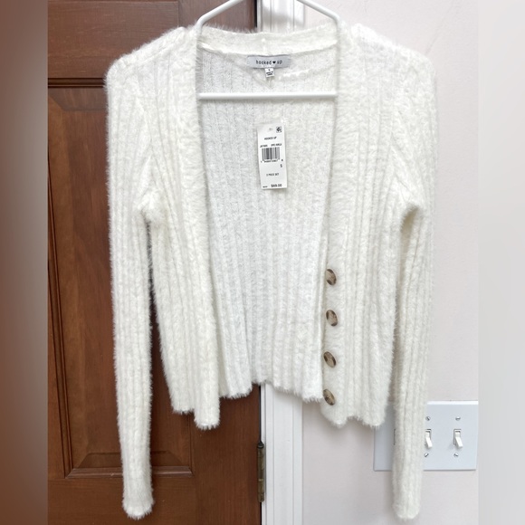 New With Tags Hooked Up Adorable Fuzzy cream Cardigan tank set - Picture 6 of 10